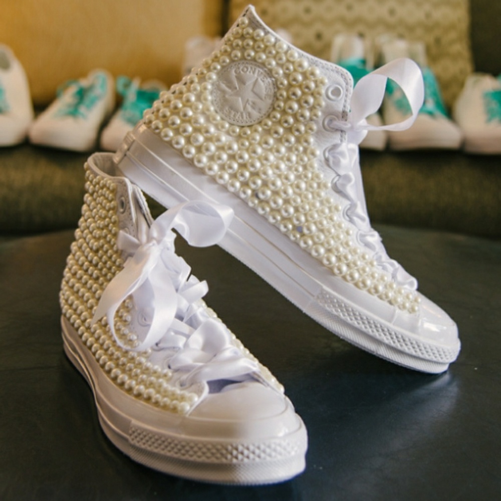 White converse decorated with pearls